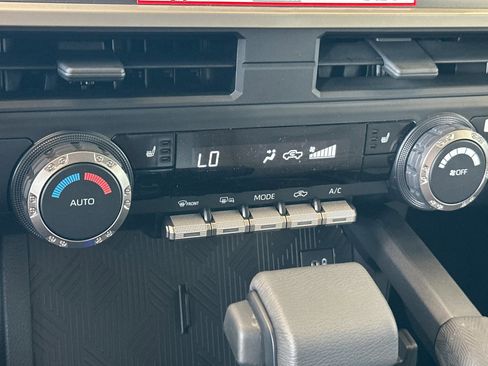 New 2025 Toyota Tacoma TRD Off-Road image 17