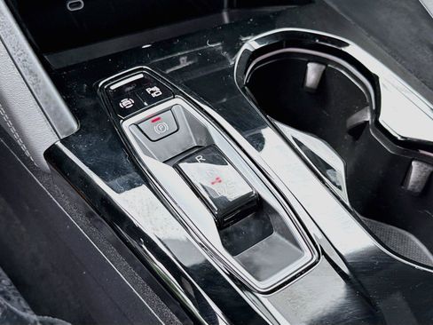 Certified 2025 Audi Q5 Premium AWD/4WD image 17