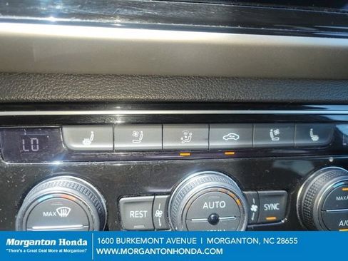 Used 2023 Volkswagen Atlas SEL Premium AWD/4WD image 23