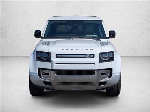 Certified 2023 Land Rover Defender 130 SE AWD/4WD image 2