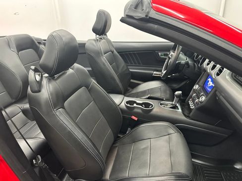 Used 2020 Ford Mustang GT Premium RWD image 29