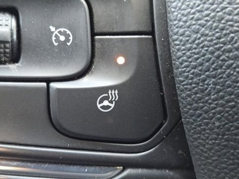 Used 2021 Buick Envision Essence w/ Sport Touring Package image 15