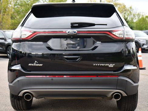 Used 2018 Ford Edge Titanium w/ Equipment Group 302A AWD/4WD image 5