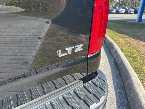 Used 2024 Chevrolet Silverado 2500 LTZ w/ LTZ Plus Package image 62