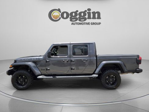 Used 2025 Jeep Gladiator Sport AWD/4WD image 2