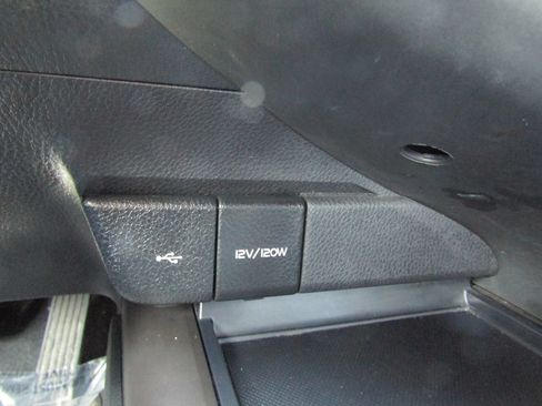 Used 2021 Toyota Camry SE FWD image 26
