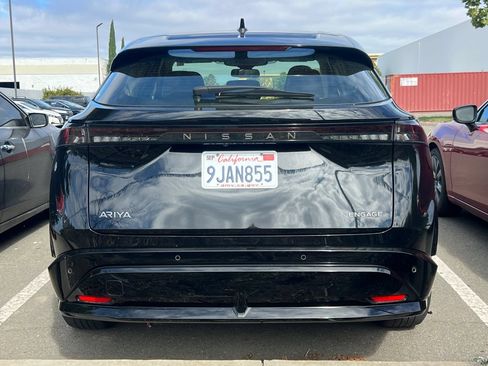 Used 2023 Nissan Ariya FWD image 7