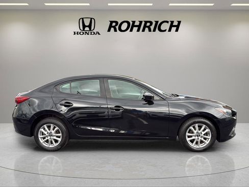 Used 2016 MAZDA MAZDA3 i Sport FWD image 5