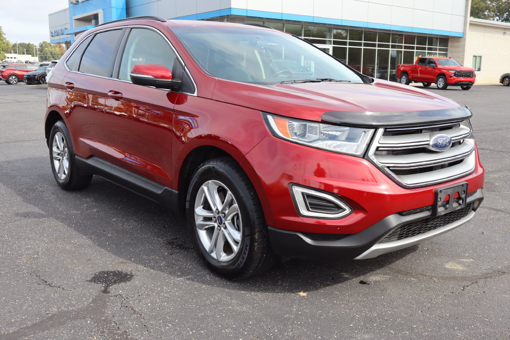 Used 2017 Ford Edge SEL w/ Equipment Group 201A AWD/4WD image 2