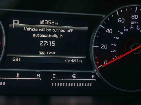 Certified 2023 Kia Sorento S w/ Panoramic Sunroof Package AWD/4WD image 8