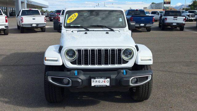 Used 2024 Jeep Wrangler Unlimited Sahara AWD/4WD image 3