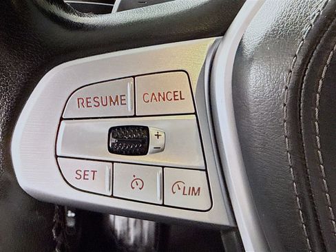 Used 2022 BMW 740i RWD image 14
