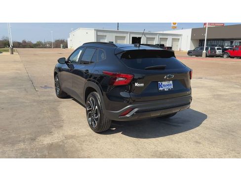 New 2026 Chevrolet Trax RS image 7