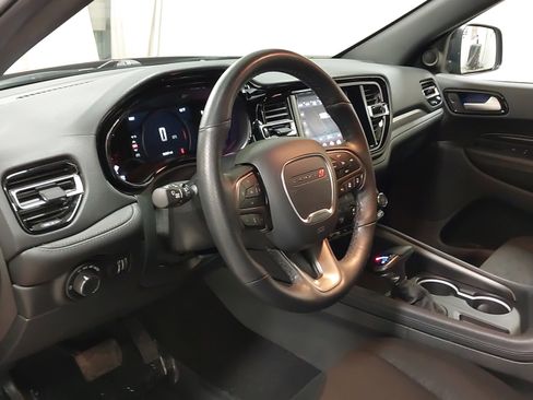 Used 2024 Dodge Durango SXT AWD/4WD image 17