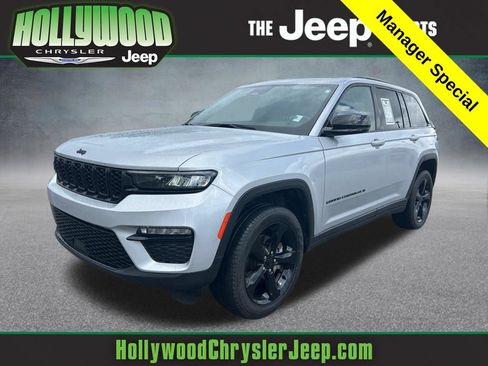 Certified 2024 Jeep Grand Cherokee Limited w/ Black Appearance Package RWD image 1