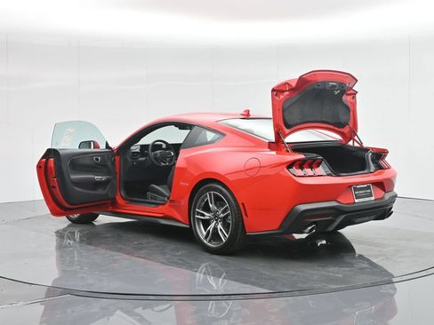Used 2024 Ford Mustang Coupe RWD image 30
