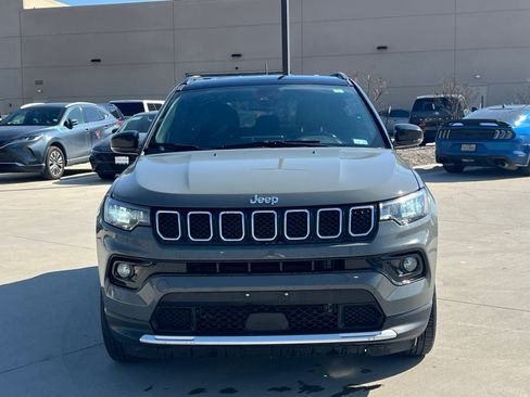 Used 2024 Jeep Compass Limited image 2