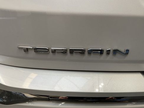 Used 2022 GMC Terrain Denali w/ Denali Premium Package image 24