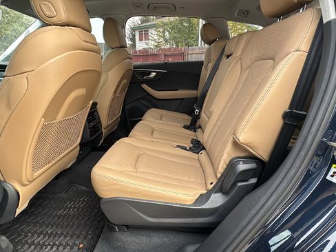 Used 2025 Audi Q7 3.0T Prestige image 15