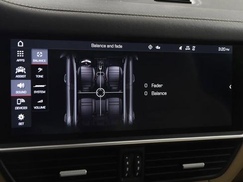 Used 2020 Porsche Cayenne AWD/4WD image 41
