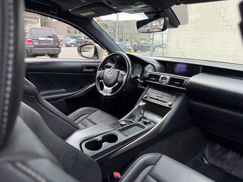 Used 2019 Lexus IS 300 F Sport w/ F Sport Package AWD/4WD image 8