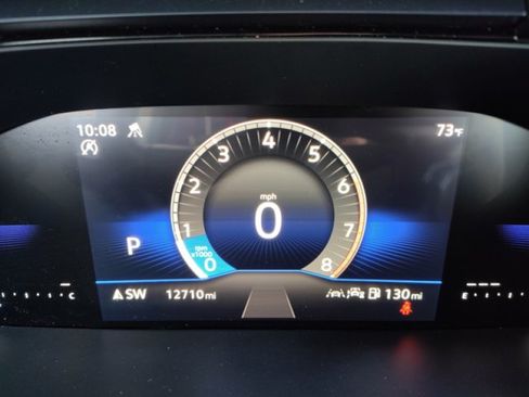 Used 2024 Volkswagen Taos SE w/ Panoramic Sunroof Package AWD/4WD image 24