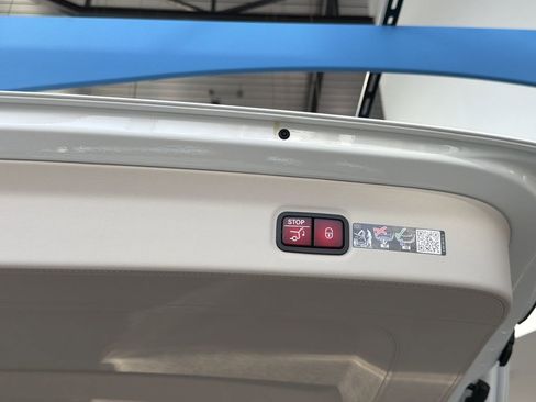 New 2026 Mercedes-Benz Maybach GLS 600 4MATIC image 15