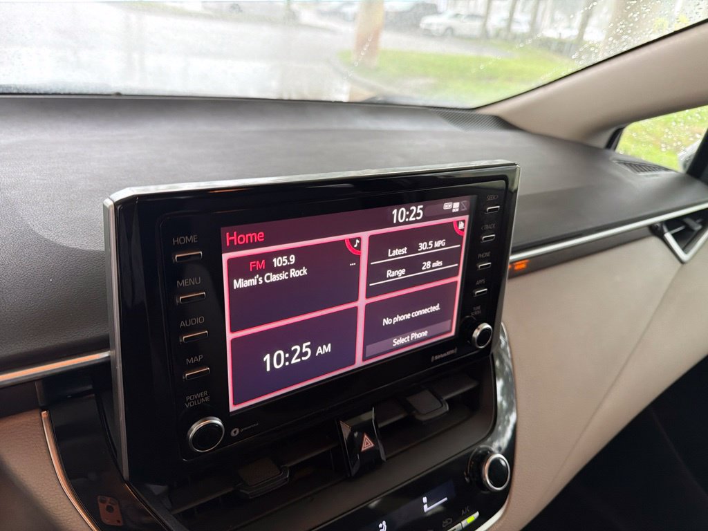 Used 2021 Toyota Corolla LE w/ Carpet Mat Package (TMS) FWD image 8