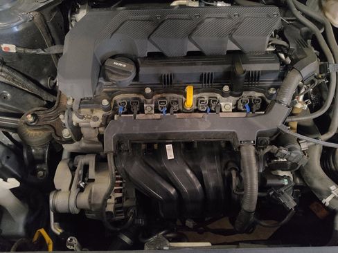 Used 2020 Hyundai Venue SEL FWD image 30