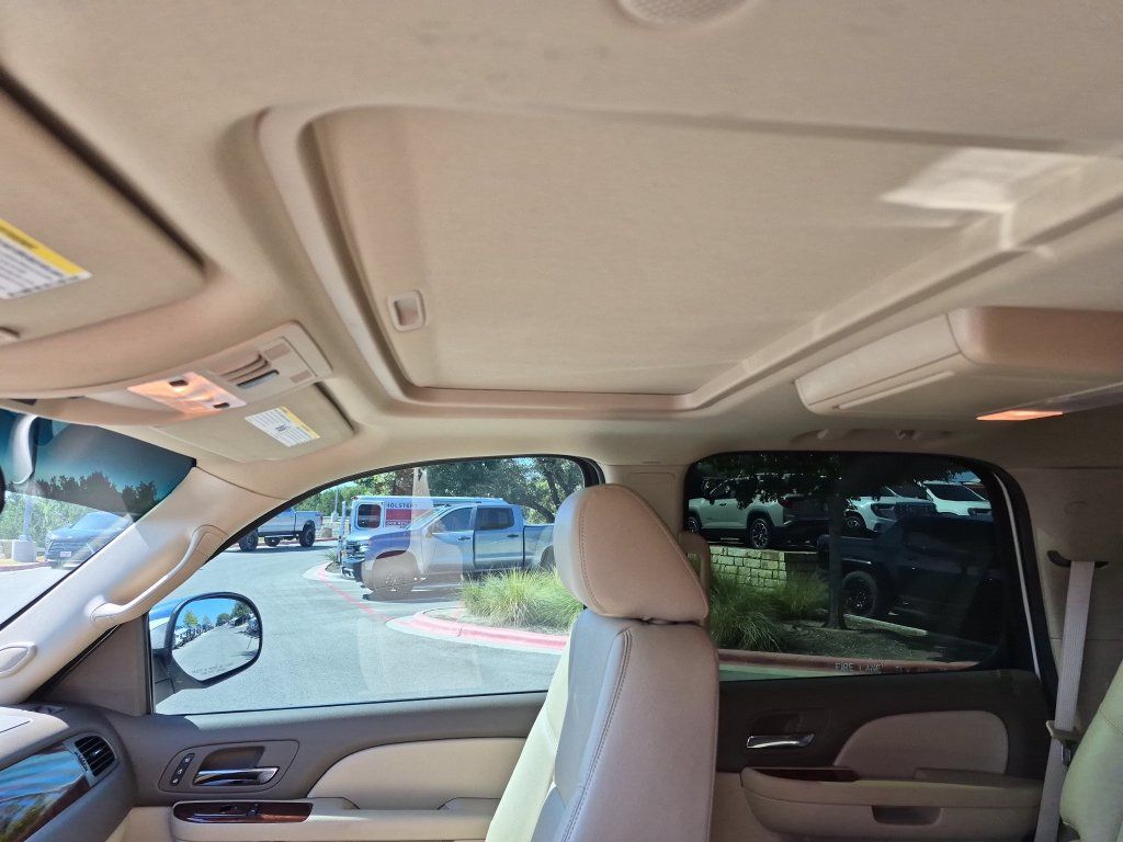 Used 2013 Chevrolet Tahoe LTZ RWD image 31