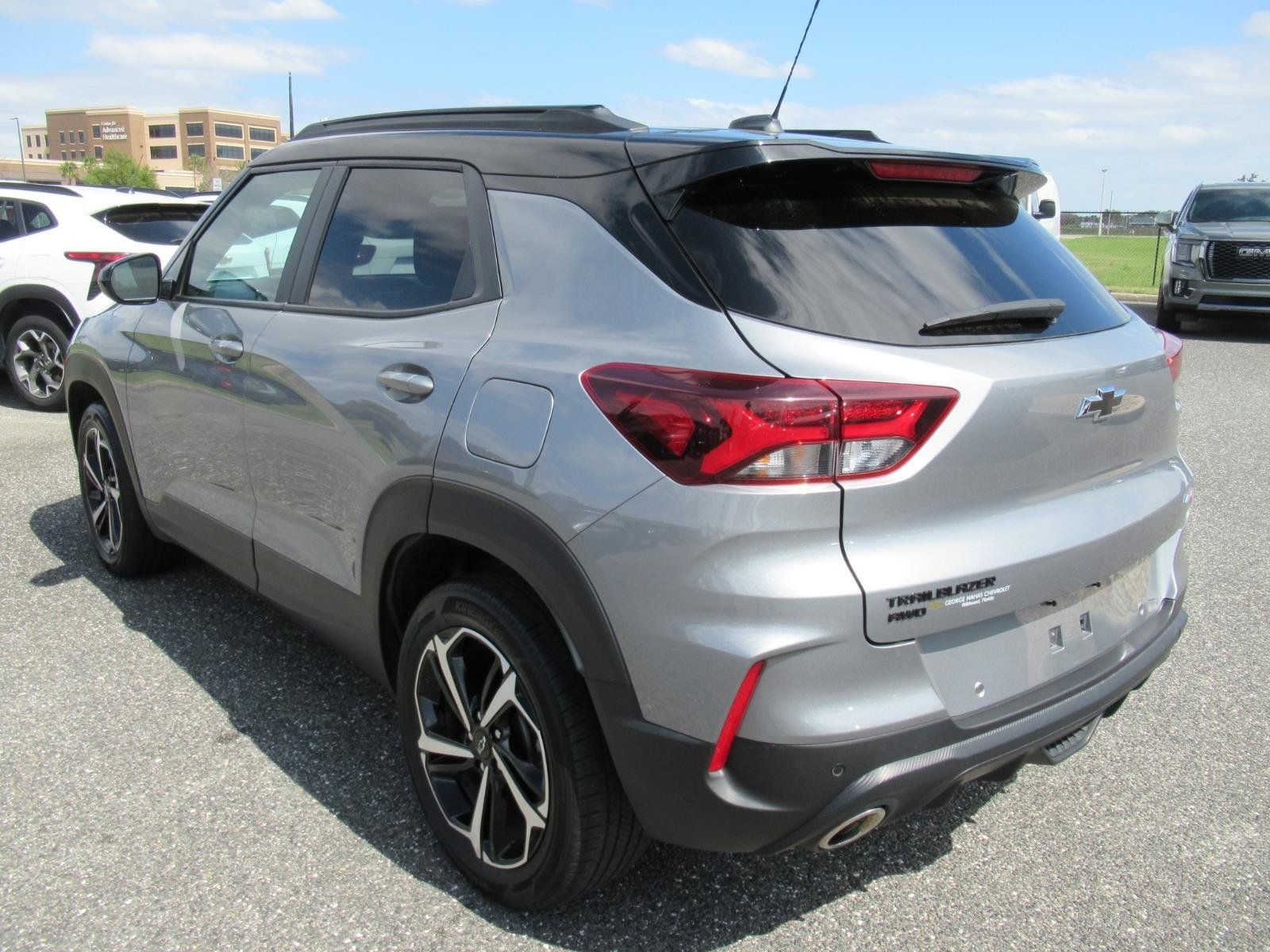 Used 2023 Chevrolet TrailBlazer RS w/ Sun and Liftgate Package AWD/4WD image 5