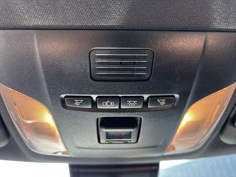 Used 2020 Toyota Corolla SE image 20