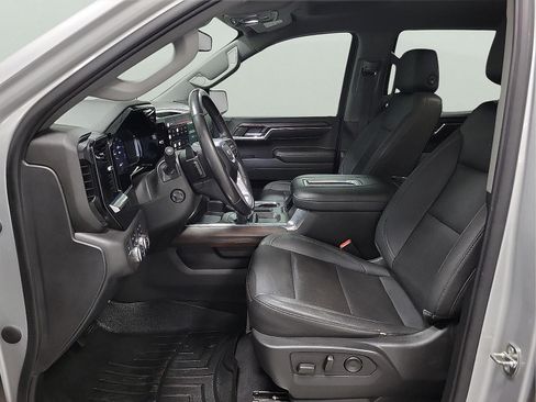 Used 2022 GMC Sierra 1500 SLT w/ SLT Premium Plus Package AWD/4WD image 11
