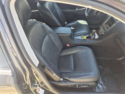 Used 2010 Lexus ES 350 w/ Preferred Accessory Package FWD image 12