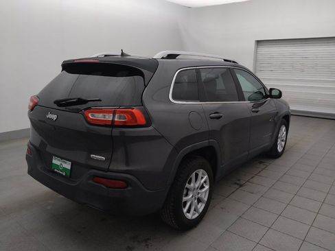 Used 2017 Jeep Cherokee Latitude image 9