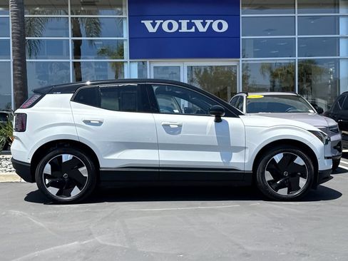 Certified 2025 Volvo EX30 Ultra w/ Climate Package AWD/4WD image 6