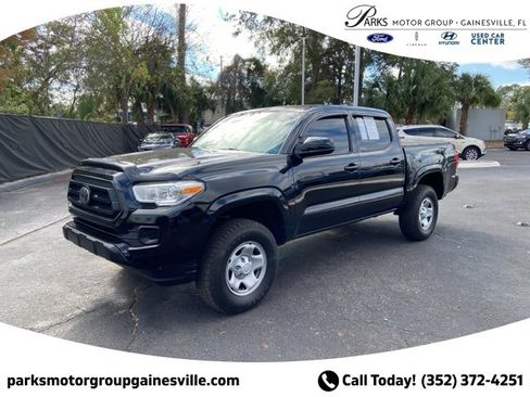 Used 2020 Toyota Tacoma SR image 8