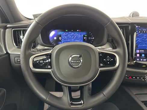 Used 2022 Volvo XC60 T8 R-Design w/ Advanced Package AWD/4WD image 12