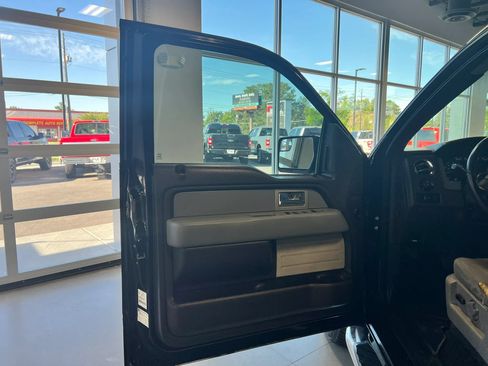 Used 2011 Ford F150 XLT w/ XLT Chrome Pkg AWD/4WD image 11