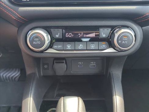 Used 2025 Nissan Versa SR w/ Trunk Package FWD image 21