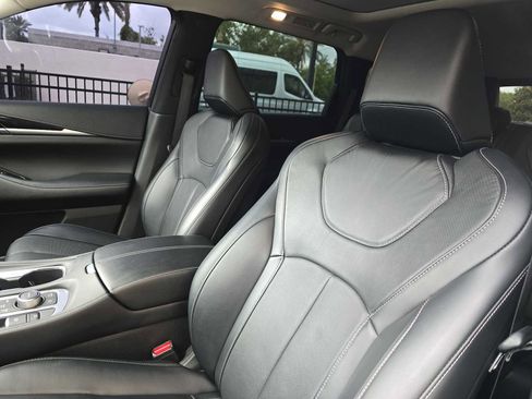 Used 2023 INFINITI QX60 Pure FWD image 16
