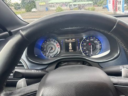 Used 2015 Chrysler 200 S FWD image 15
