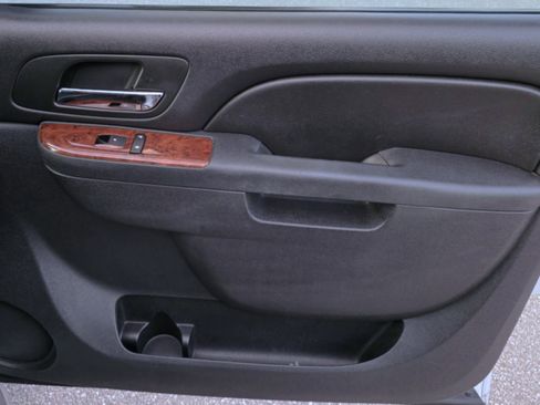 Used 2013 GMC Yukon SLE w/ Convenience Package image 18