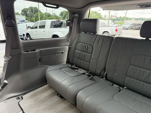 Used 2005 Lexus LX 470 4WD image 80