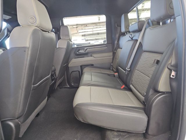 Used 2026 Chevrolet Silverado 2500 ZR2 AWD/4WD image 15