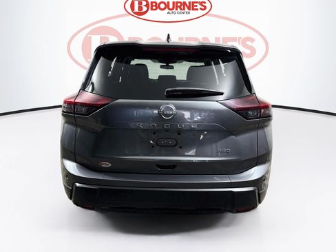 Used 2024 Nissan Rogue S AWD/4WD image 8