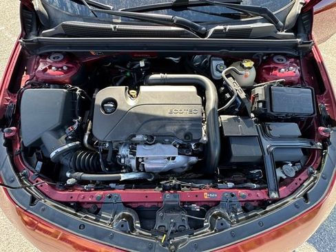 Used 2018 Chevrolet Malibu LT FWD image 30