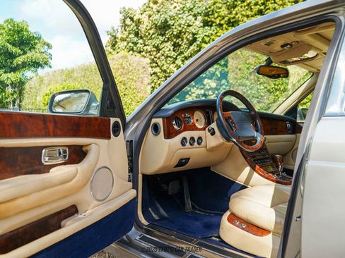 Used 2003 Bentley Arnage R RWD image 20