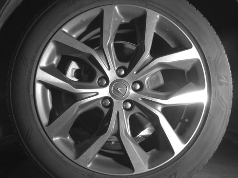 Used 2024 Acura MDX SH-AWD w/ Technology Package image 9