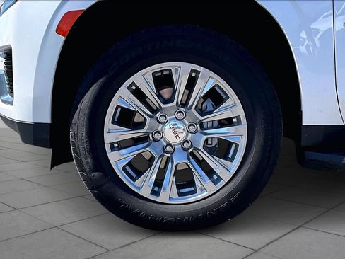 Used 2024 GMC Yukon Denali image 10